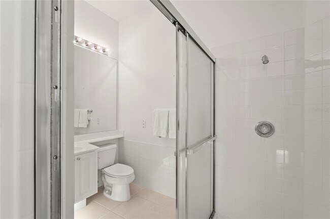 Building Photo - 7716 Uliva Way