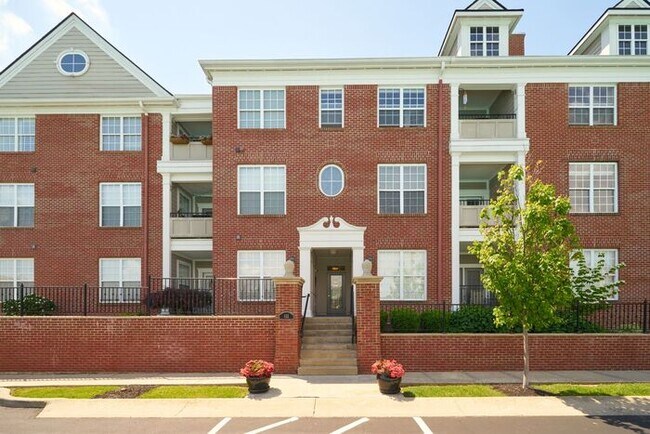 Primary Photo - Top Floor Condo in Great Carmel Location!