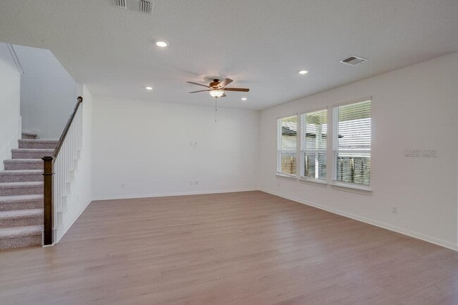 Building Photo - 429 Foresail Rd