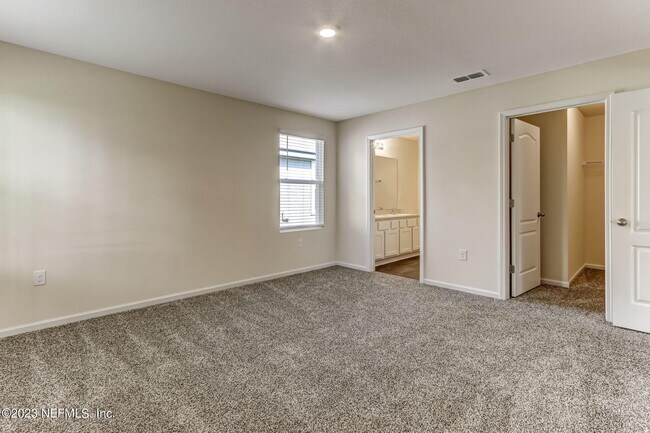 Building Photo - 3114 Lawton Pl