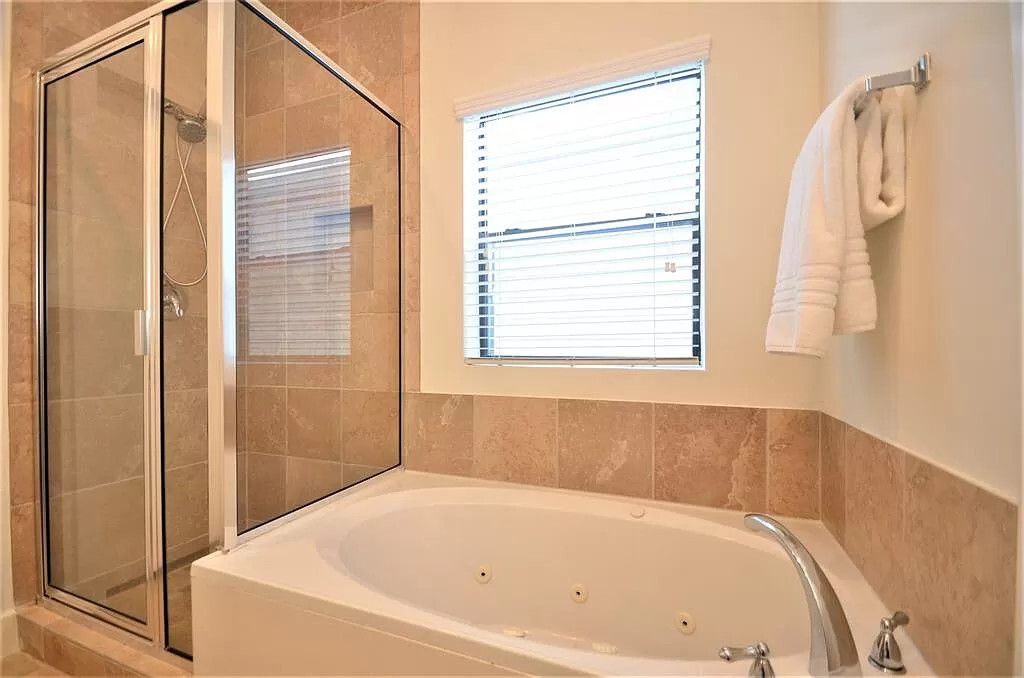 2nd Floor - Master Bathroom - 2221 Hadley St