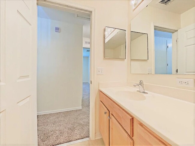 Building Photo - 2412 Palmetto Ridge Cir