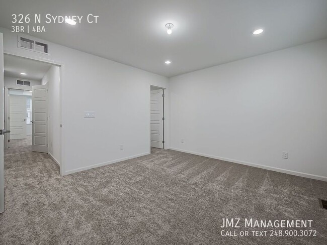 Building Photo - 326 N Sydney Ct