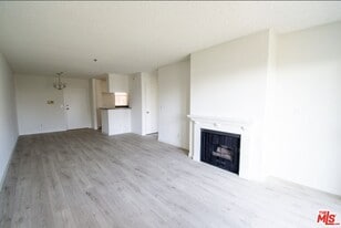 Building Photo - 3344 Castle Heights Ave