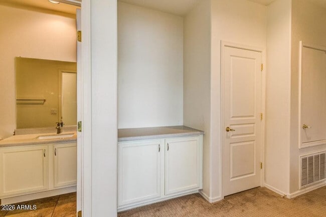 Building Photo - 8180 E Shea Blvd