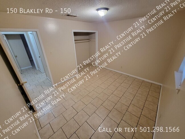 Building Photo - 150 Blakely Rd