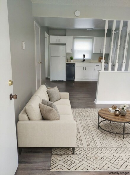 Building Photo - STERLING COURT APARTMENTS