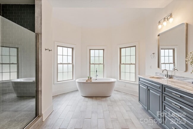 Building Photo - 11841 Churchfield Ln