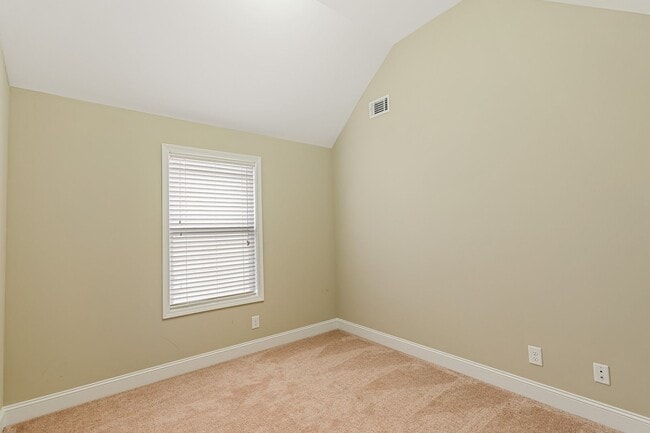Building Photo - 3349 N Henderson Way