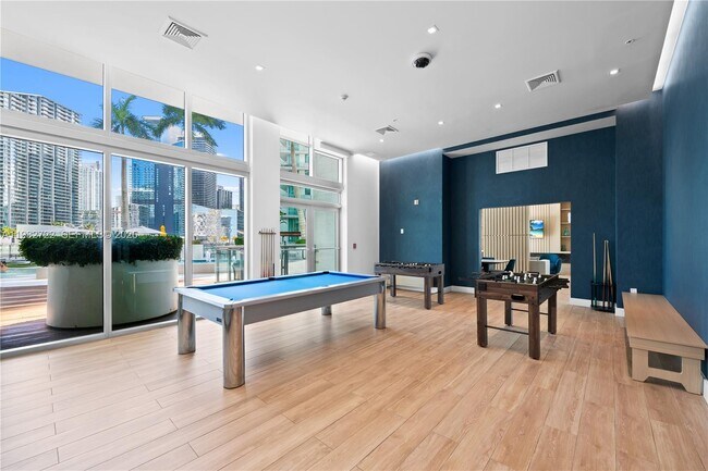 Building Photo - 90 SW 3rd St