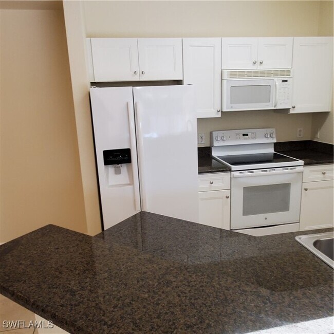 Building Photo - 12980 Positano Cir