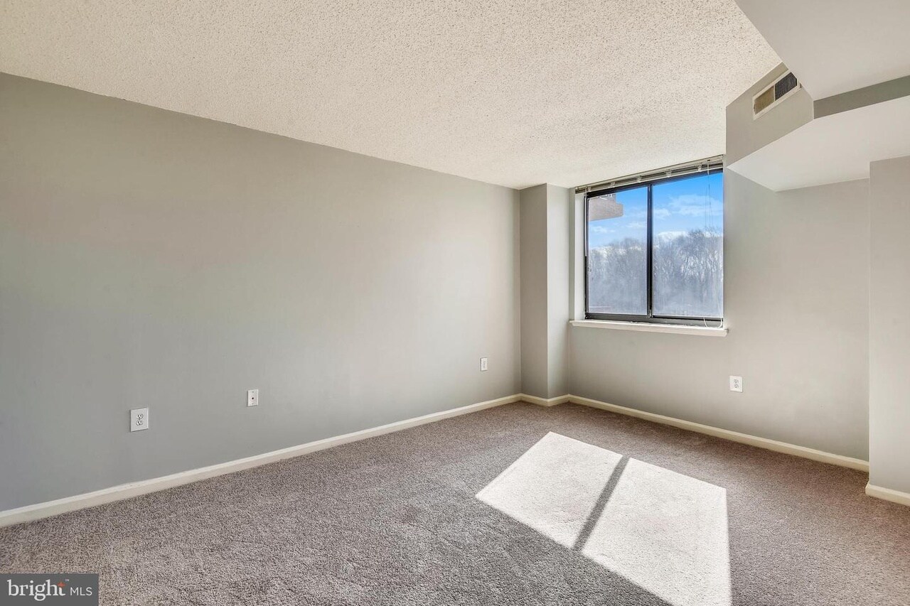 Building Photo - 2230 George C Marshall Dr