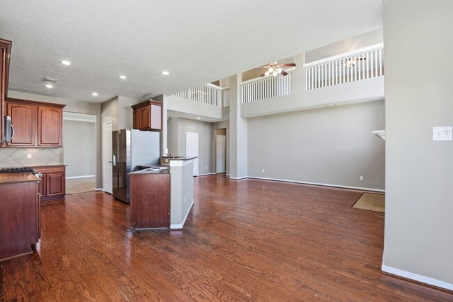 Building Photo - 13902 Oneida Ct