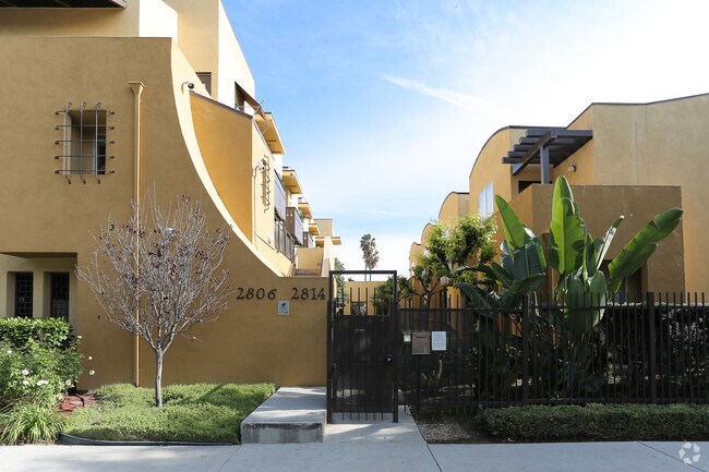 Building Photo - Tolton Court