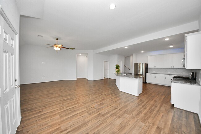 Building Photo - 2326 Kelson Cove Dr