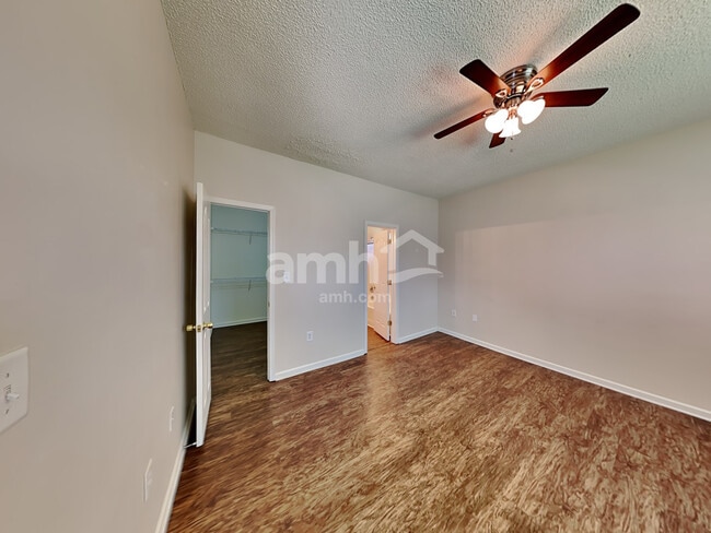 Building Photo - 6829 Ayrshire Glen Pl