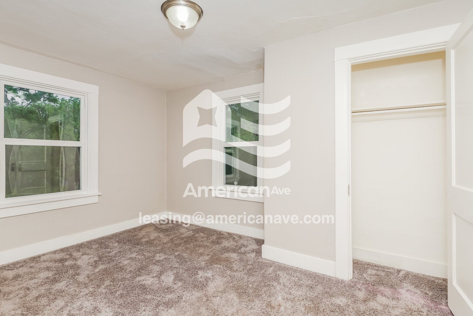 Building Photo - 329 Pointview Ave