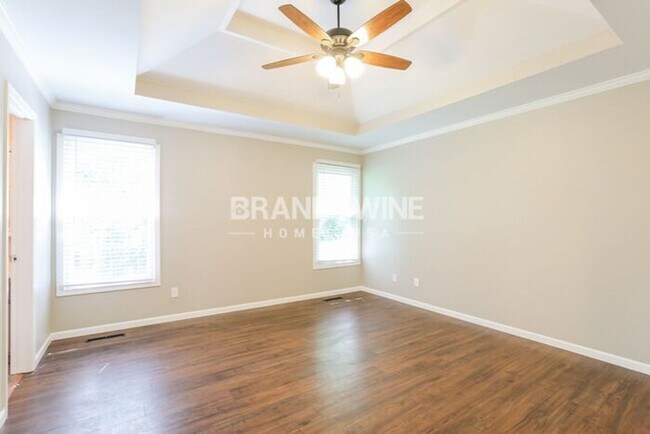 Building Photo - PARK HILL - 3+ BDRMS - 3 FULL BATHS AVAILA...