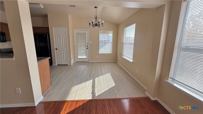 Building Photo - 2006 Griffin Dr