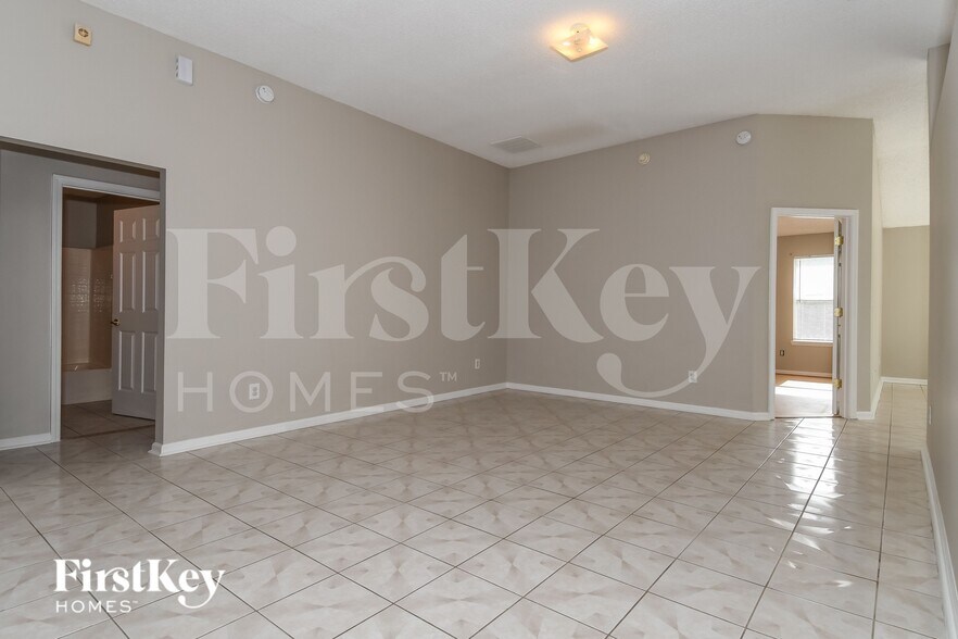 Building Photo - 12658 Holly Springs Ct