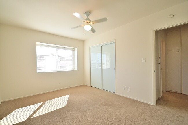 Building Photo - t2603