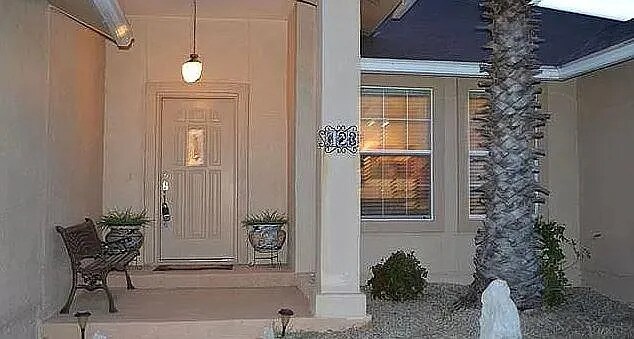 Building Photo - 123 La Paloma Dr