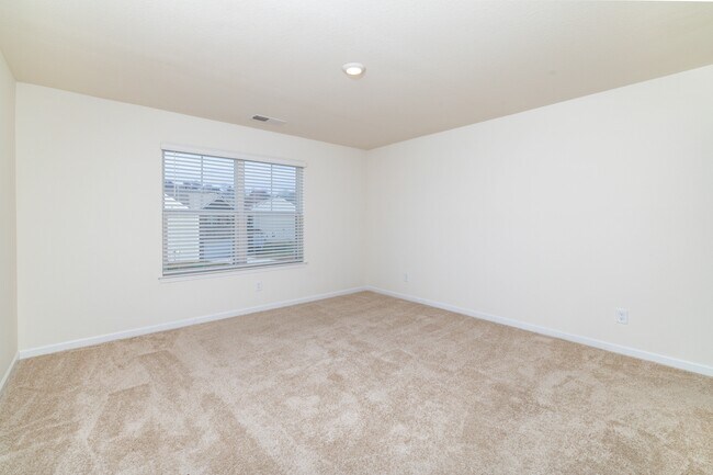 Building Photo - 4714 Willow Bluff Cir