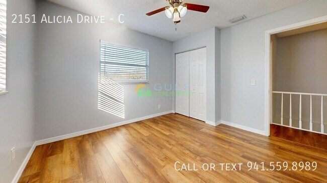 Building Photo - 2151 Alicia Dr