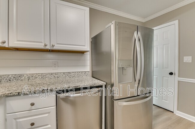 Building Photo - 454 Windtree Pl