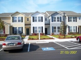 front of building - 306 Kiskadee Loop