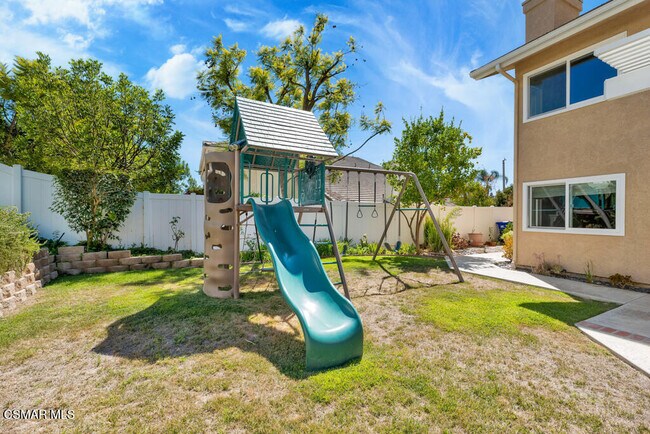 Building Photo - 852 Admiral Ct