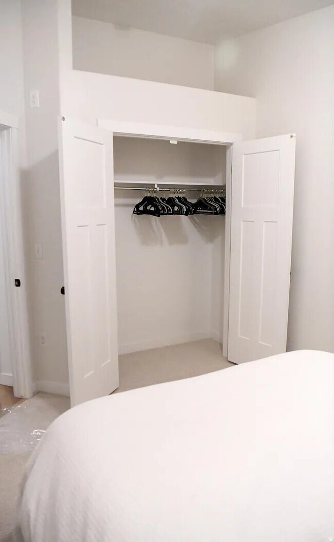 Building Photo - 1099 Emerald Pools Ln