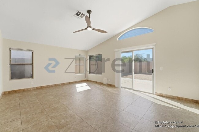 Building Photo - 17216 N Wavyleaf Ave