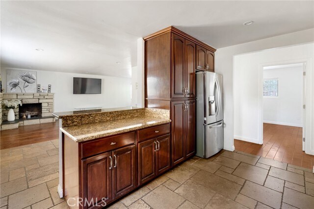 Building Photo - 7044 White Oak