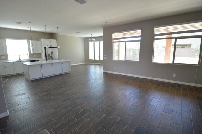 Building Photo - 151 E Havasu Pl