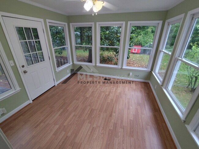 Building Photo - 808 Glenco Rd