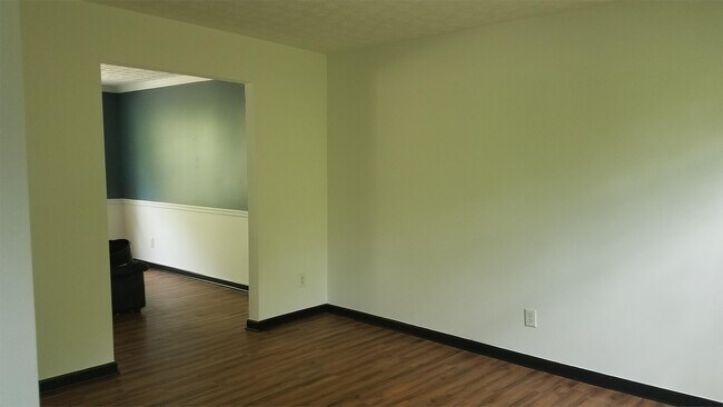 Building Photo - 3000 Havenwood Way