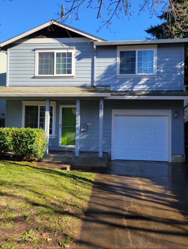 Building Photo - Awesome 3-bedroom, 2.5-bathroom house in North Portland Near Trenton Park - $100 Off First Month!