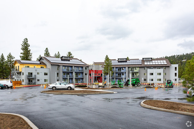 Building Photo - Azimuth 315