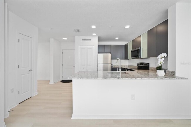 Building Photo - 5587 Millennia Park Dr