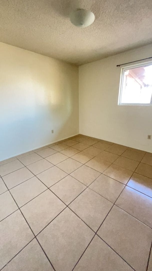 Building Photo - 2842 N Los Altos Ave