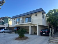 Building Photo - 1906 Pelham Ave