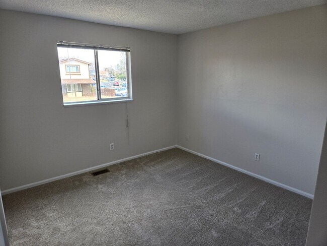 Building Photo - 6020 W 108th Ave