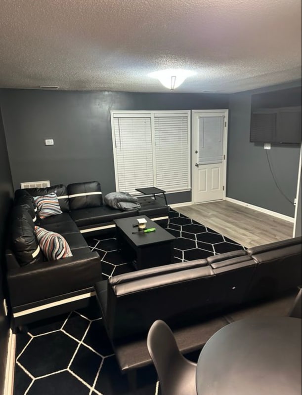 Building Photo - 15 Grove Park Rd