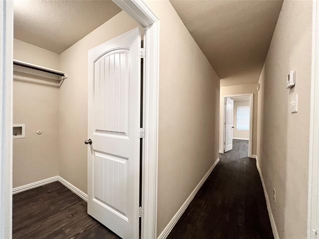 Building Photo - 660 River Garden Dr