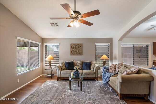 Building Photo - 42187 W Chisholm Dr