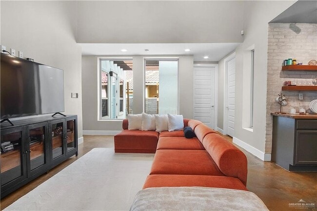 Building Photo - 1824 Harvard Ave