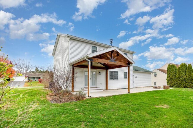 Building Photo - 125 Fieldstone Dr