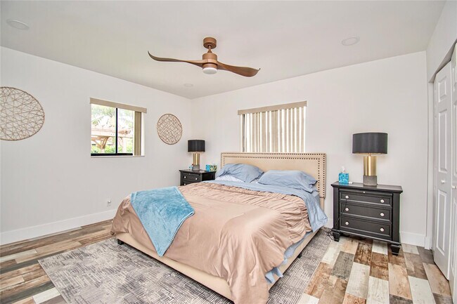 Building Photo - 6557 Country Wood Way