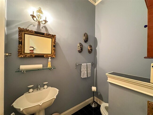 Building Photo - 6425 NW 202nd Pl